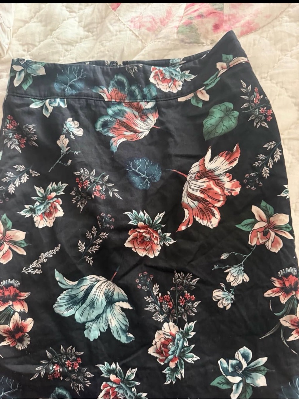 BNWOT Loft floral skirt